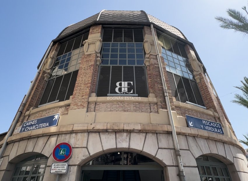 Wiederverkauf - Kommerziell -
Alicante - - Centro  -