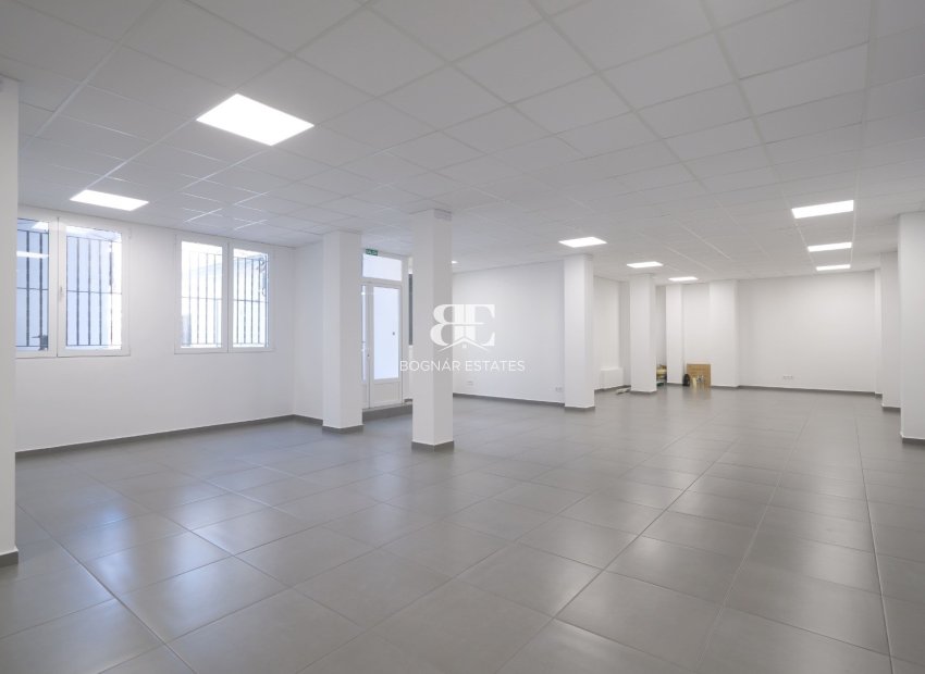 Wiederverkauf - Kommerziell -
Torrevieja - Center