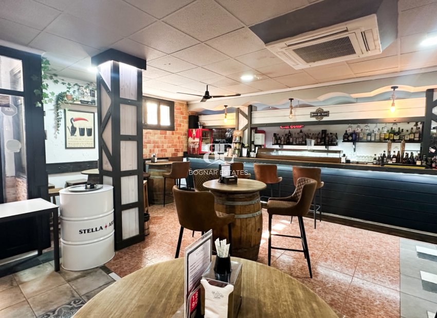 Wiederverkauf - Kommerziell -
Torrevieja - Nueva Torrevieja