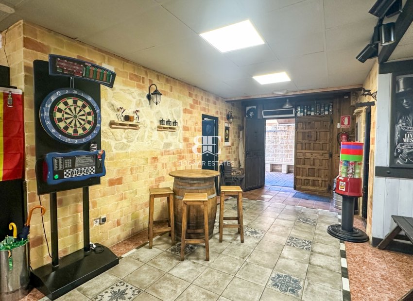 Wiederverkauf - Kommerziell -
Torrevieja - Nueva Torrevieja