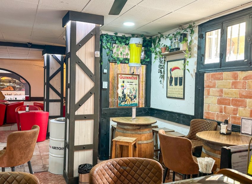 Wiederverkauf - Kommerziell -
Torrevieja - Nueva Torrevieja