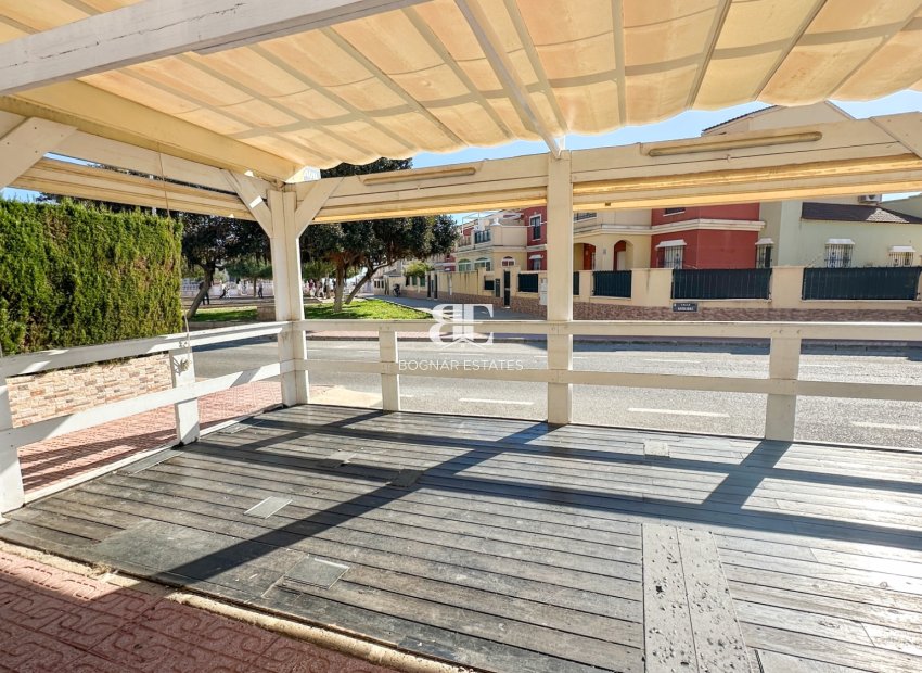 Wiederverkauf - Kommerziell -
Torrevieja - Nueva Torrevieja