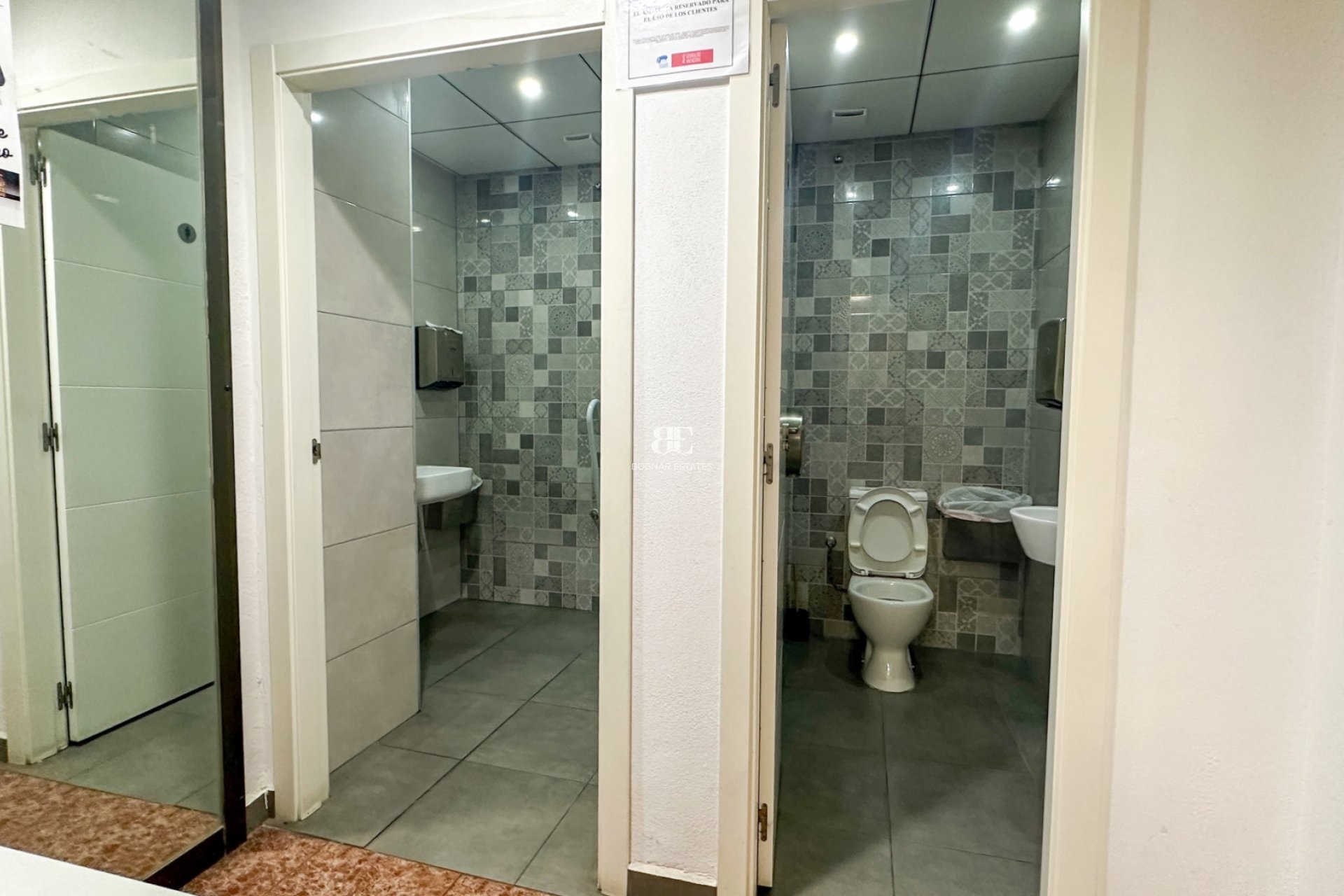 Wiederverkauf - Kommerziell -
Torrevieja - Nueva Torrevieja