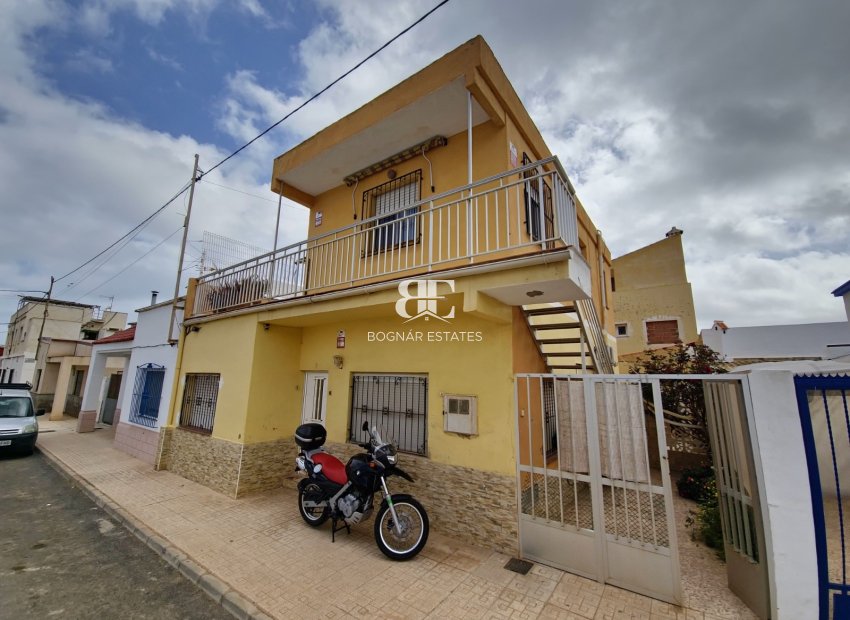 Wiederverkauf - Stadthaus -
Los Nietos - Playa
