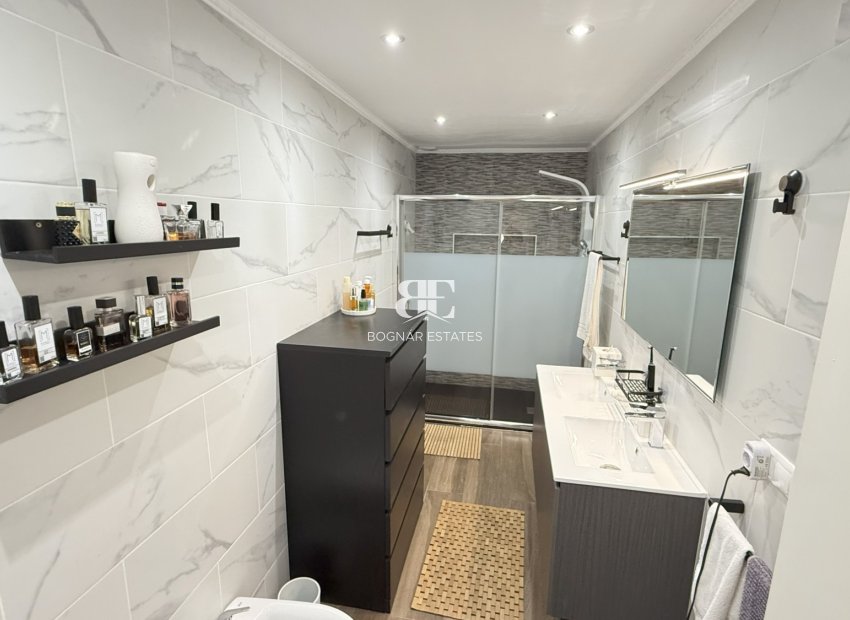 Wiederverkauf - Stadthaus -
Orihuela Costa - La Zenia