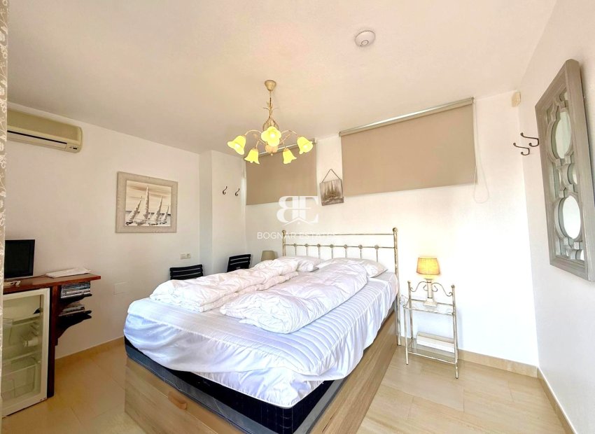 Wiederverkauf - Stadthaus -
Orihuela Costa - Villamartín