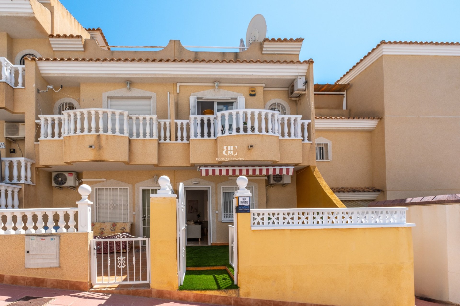 Wiederverkauf - Stadthaus -
Orihuela Costa - Villamartín