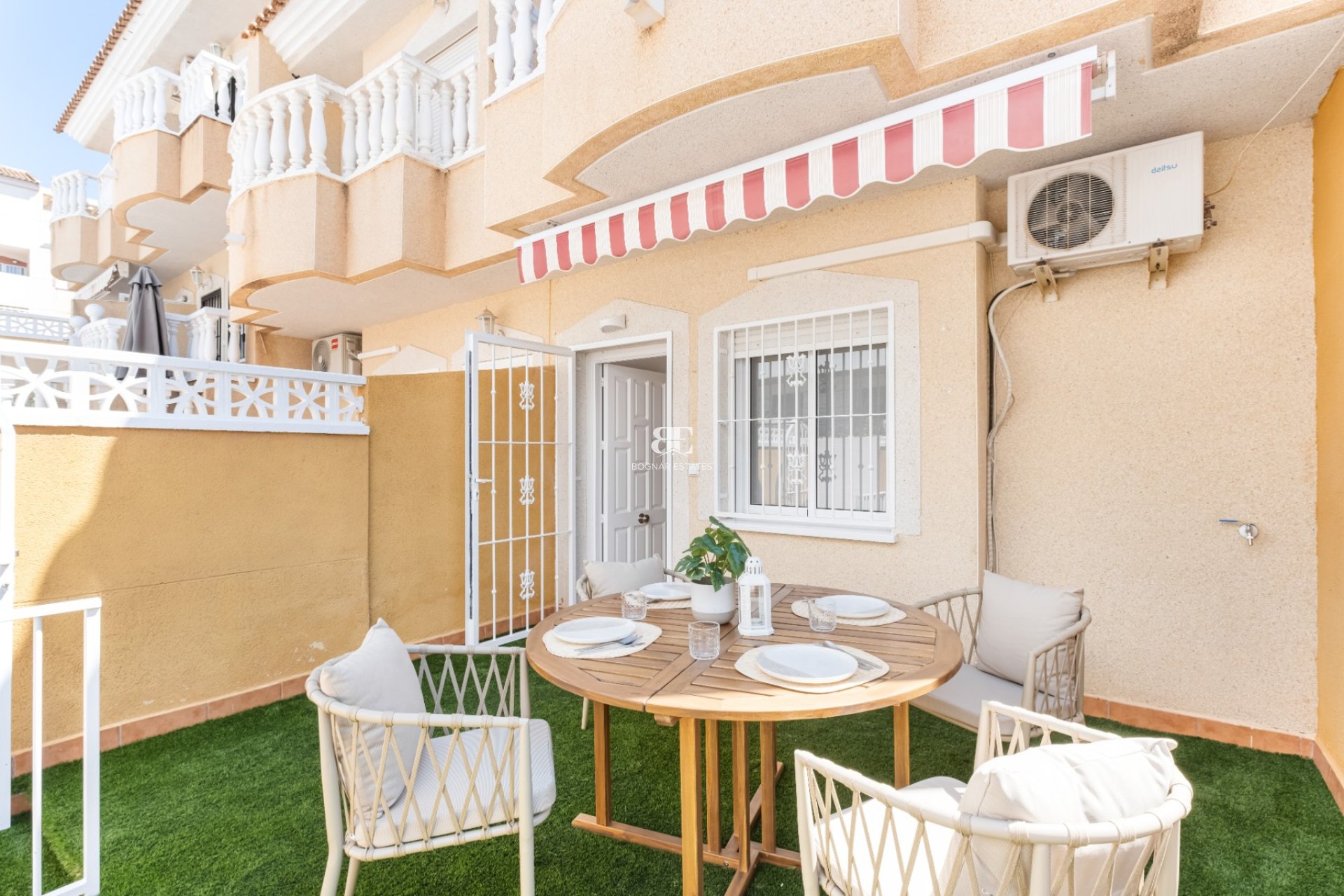 Wiederverkauf - Stadthaus -
Orihuela Costa - Villamartín
