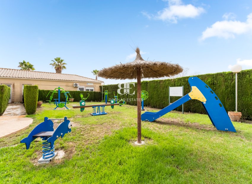 Wiederverkauf - Stadthaus -
Orihuela Costa - Villamartín