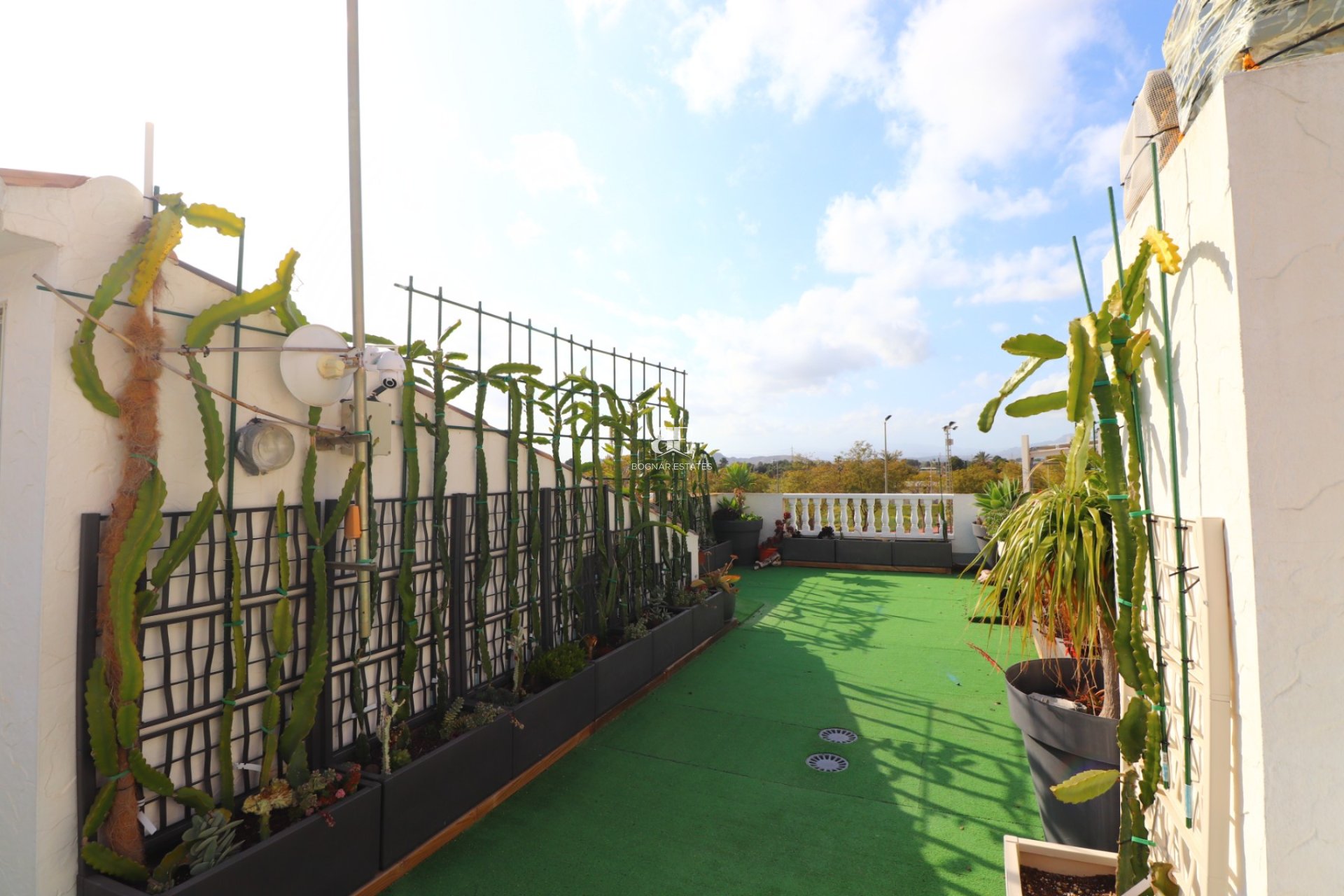 Wiederverkauf - Stadthaus -
Redován - Redovan - Town