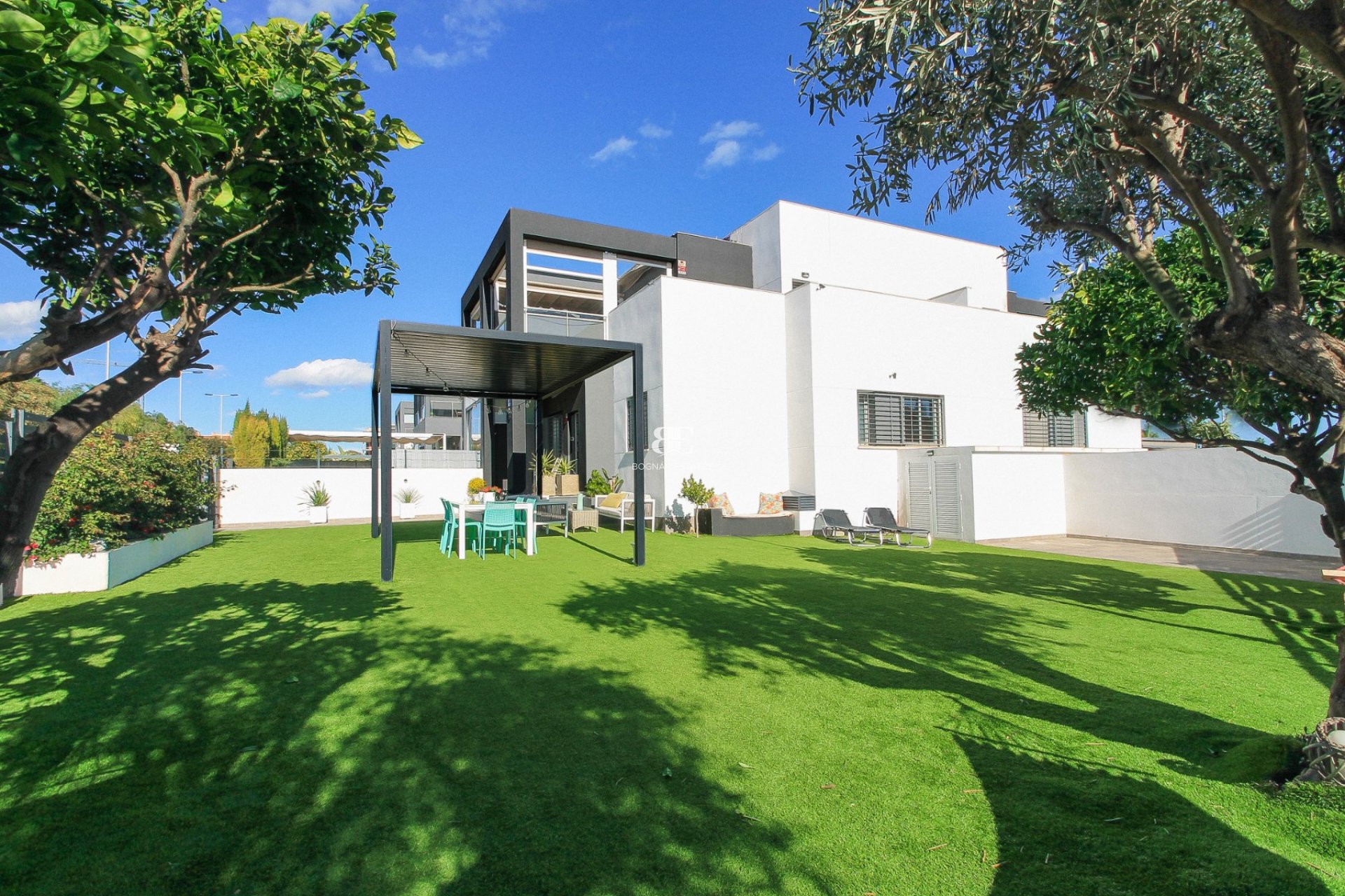 Wiederverkauf - Stadthaus -
Torrevieja - Aguas Nuevas