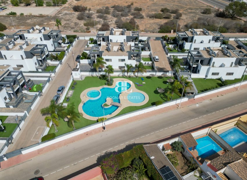 Wiederverkauf - Stadthaus -
Torrevieja - Aguas Nuevas