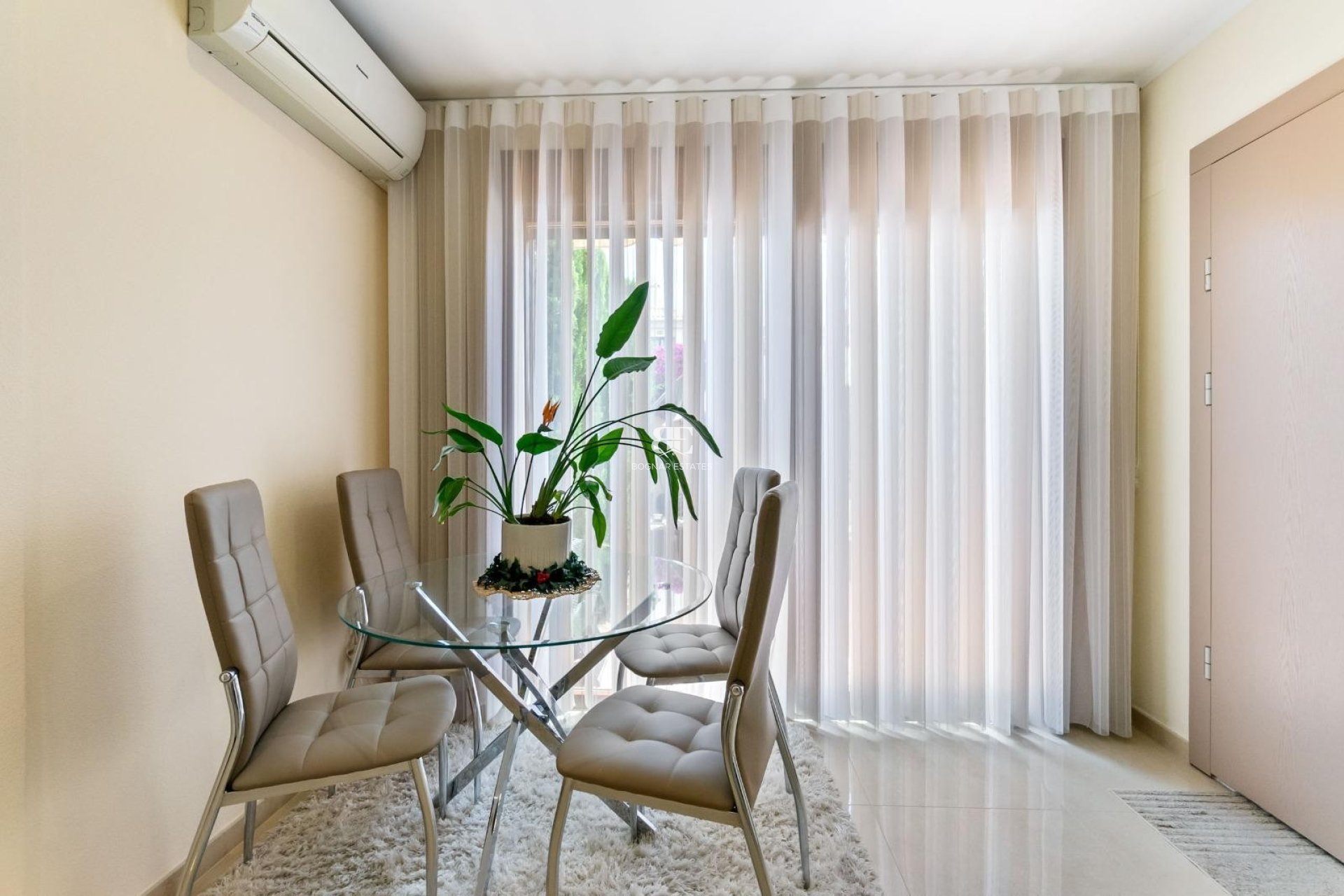 Wiederverkauf - Stadthaus -
Torrevieja - Aguas Nuevas