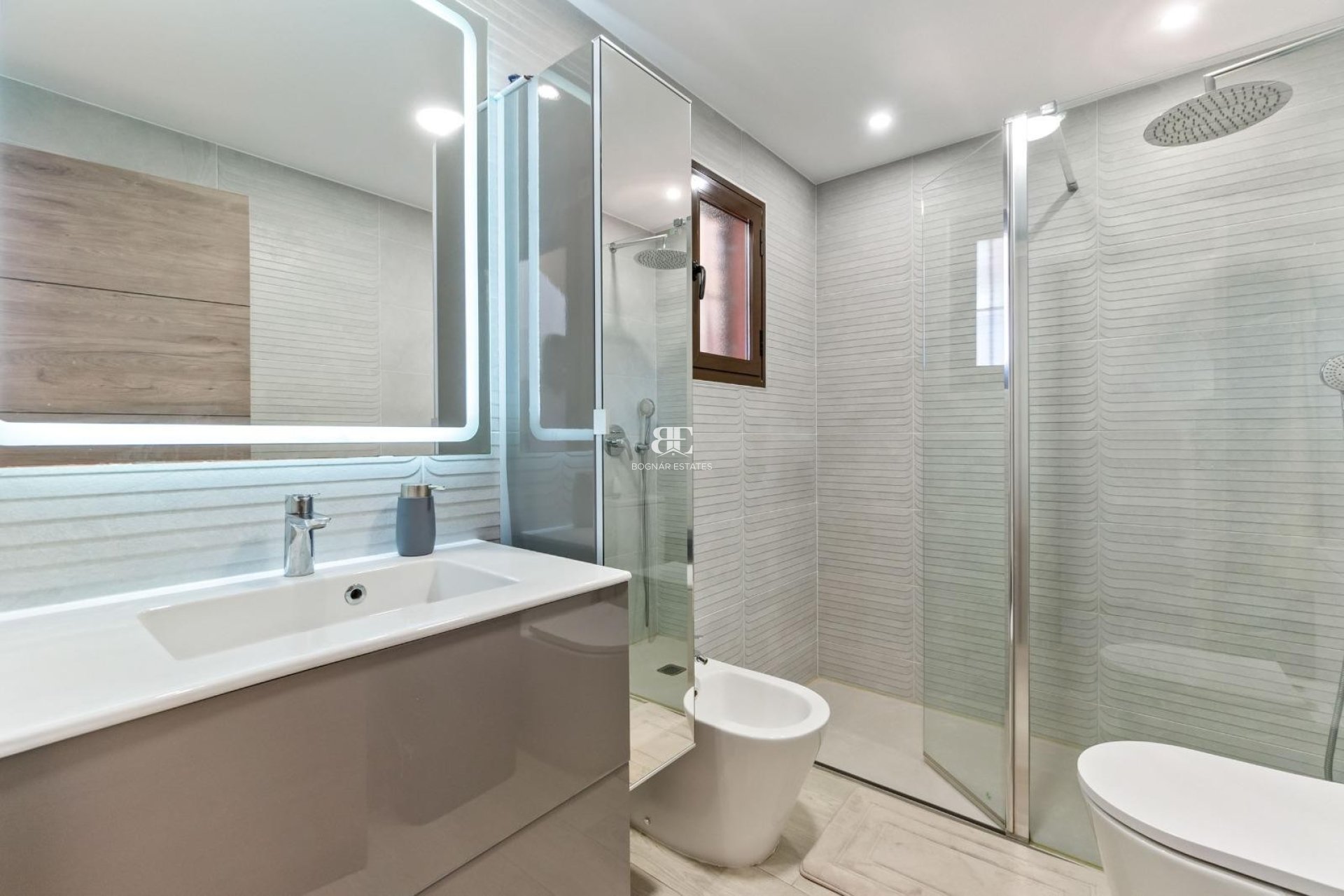 Wiederverkauf - Stadthaus -
Torrevieja - Aguas Nuevas