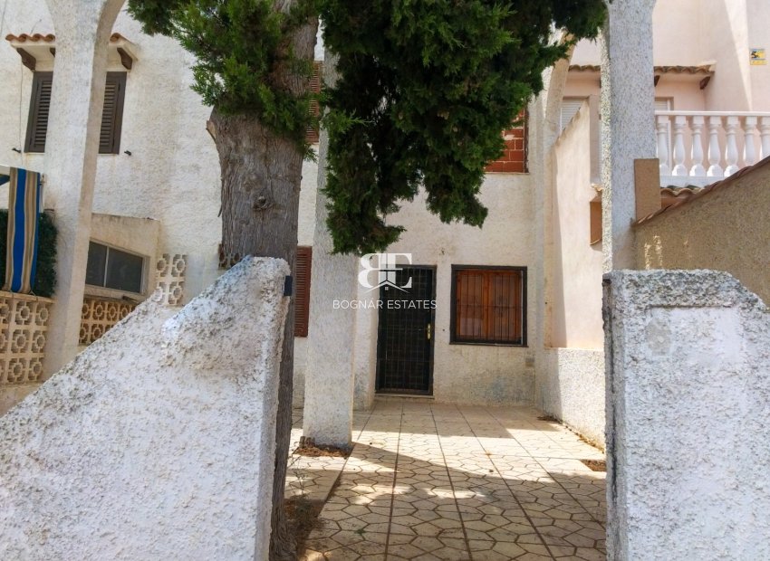 Wiederverkauf - Stadthaus -
Torrevieja - Calas blanca