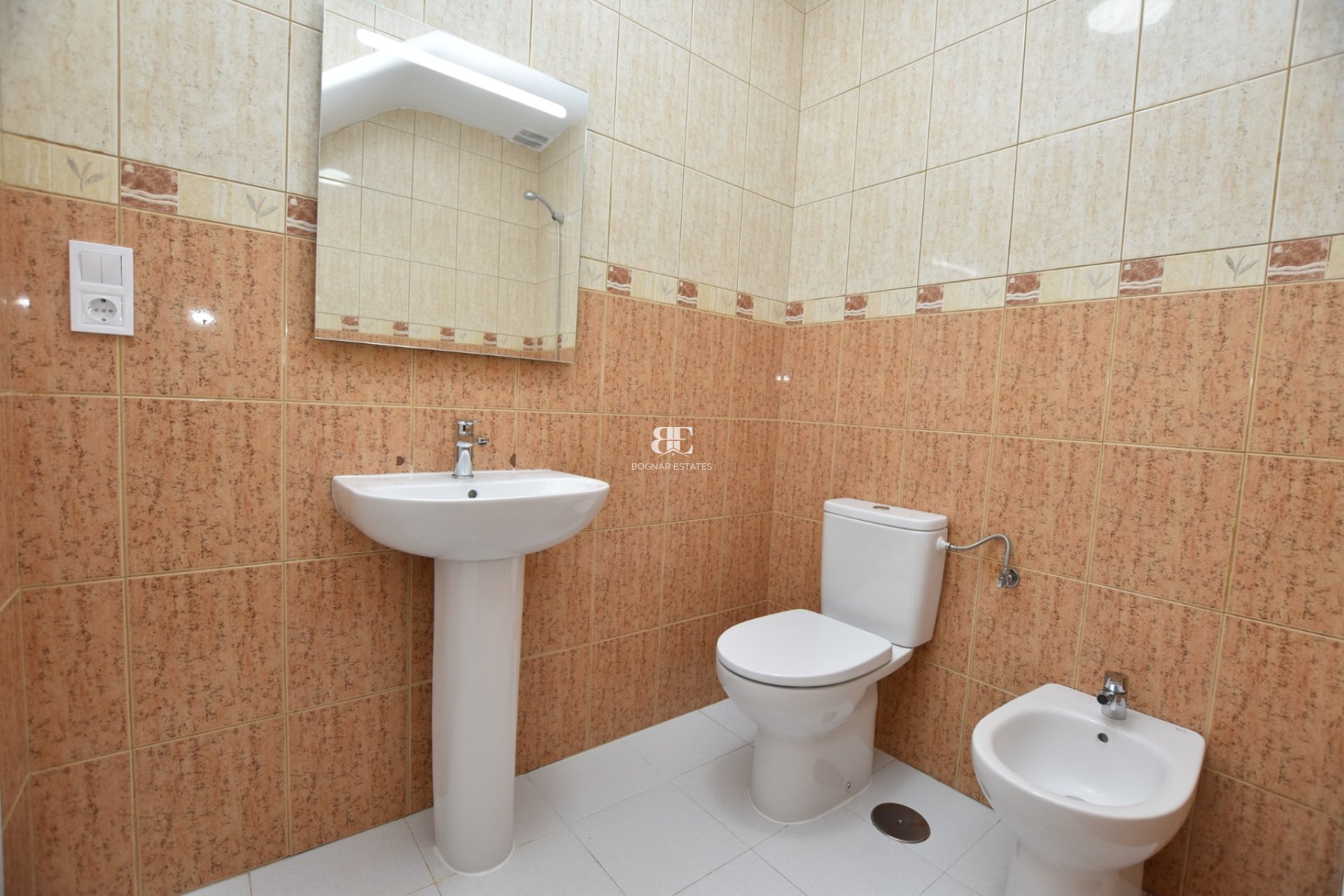 Wiederverkauf - Stadthaus -
Torrevieja - Lago Jardin