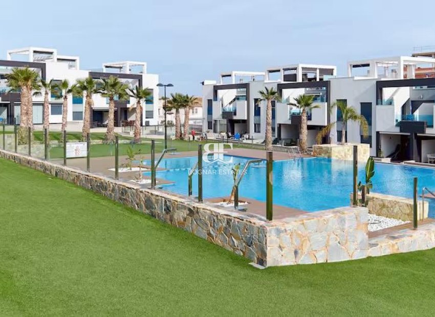 Wiederverkauf - Stadthaus -
Torrevieja - Punta Prima