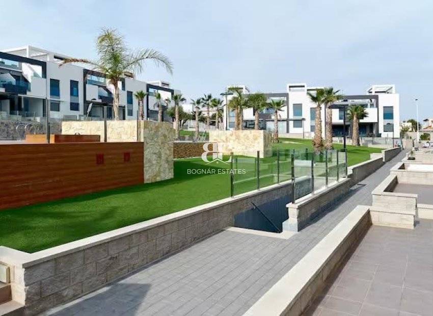 Wiederverkauf - Stadthaus -
Torrevieja - Punta Prima