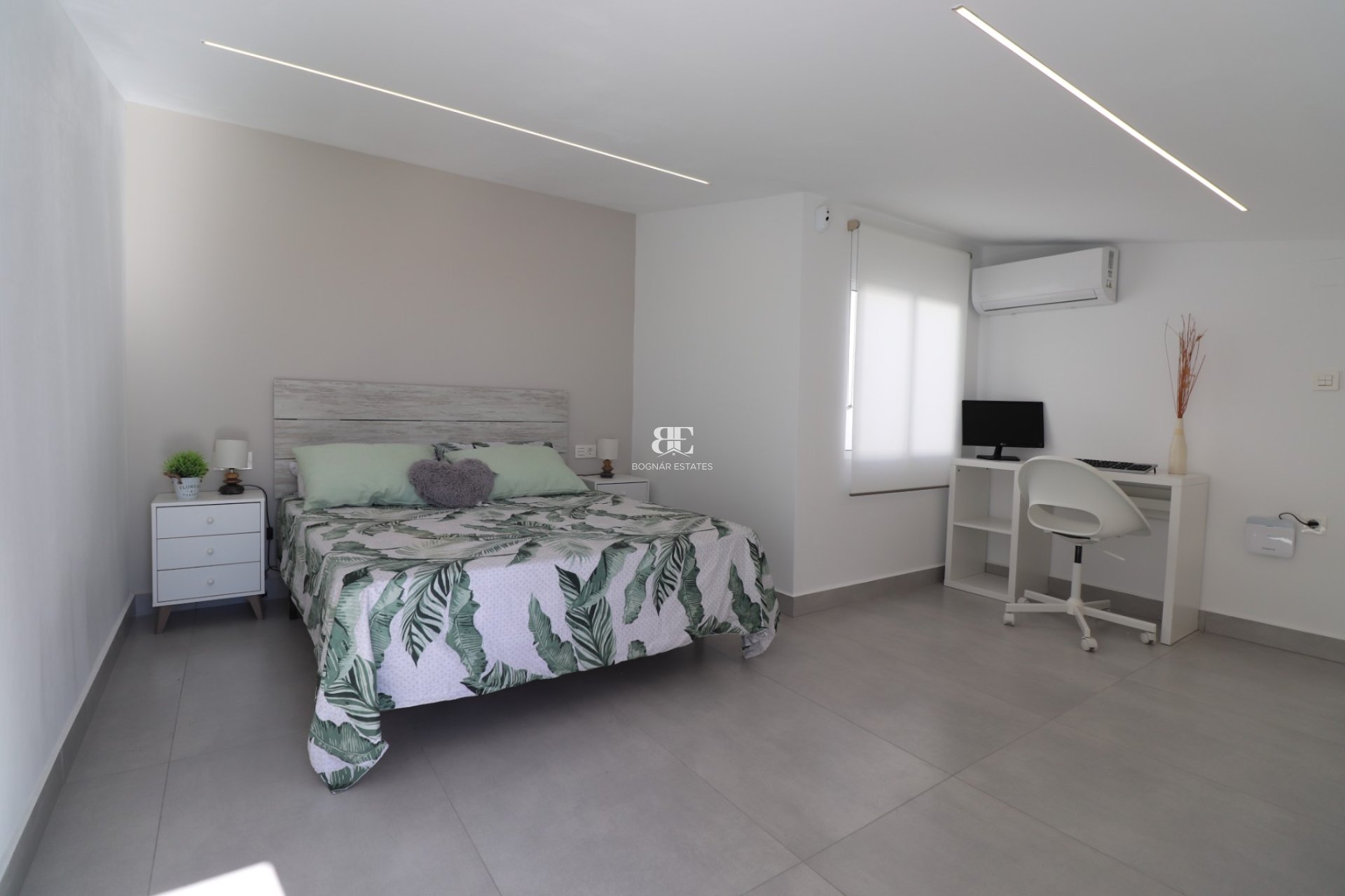 Wiederverkauf - Stadthaus -
Torrevieja - San Luis