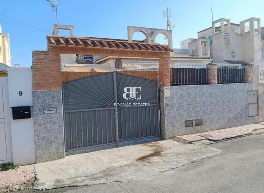 Wiederverkauf - Stadthaus -
Torrevieja - Torretas