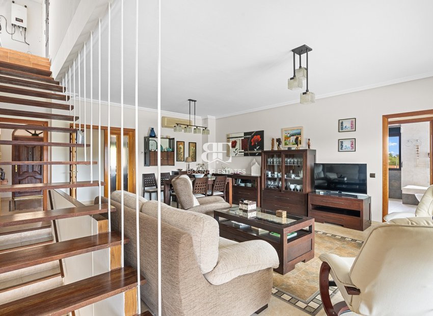 Wiederverkauf - Villa -
Alicante - Rebolledo