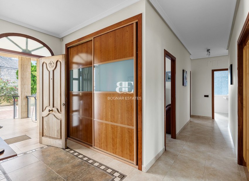 Wiederverkauf - Villa -
Alicante - Rebolledo