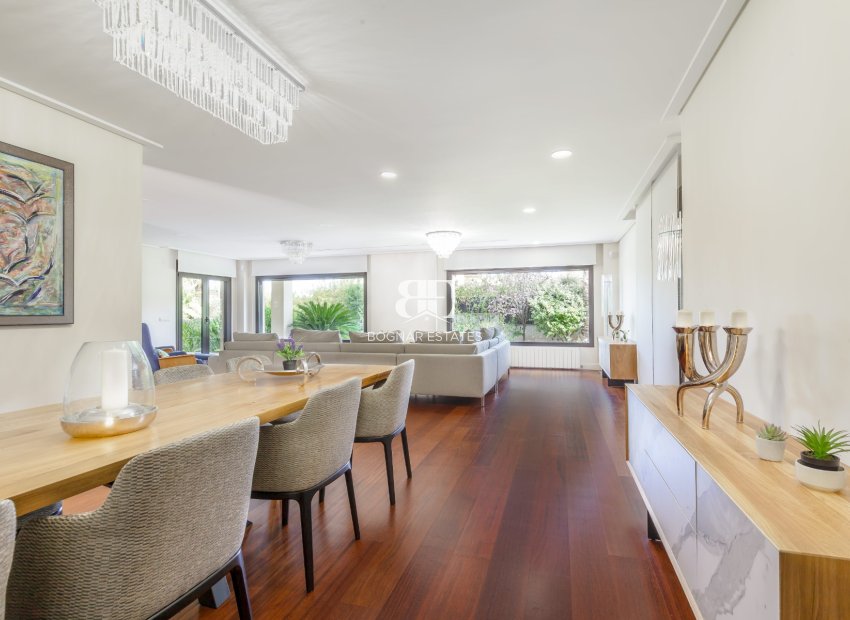 Wiederverkauf - Villa -
Alicante - Vistahermosa