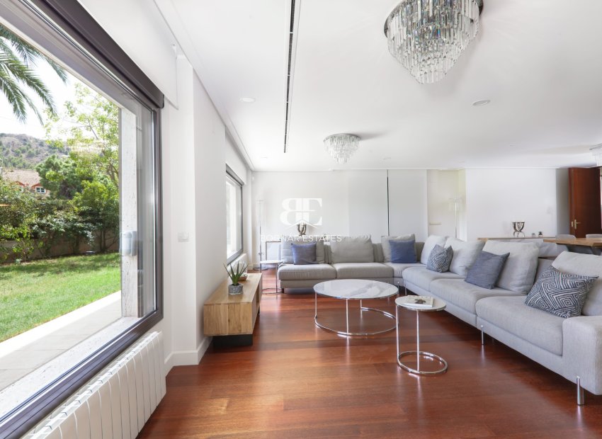 Wiederverkauf - Villa -
Alicante - Vistahermosa