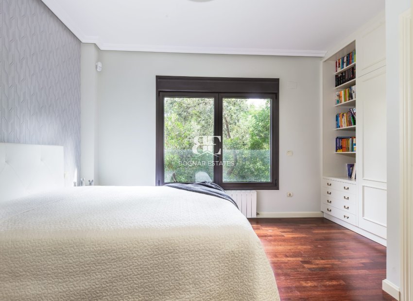 Wiederverkauf - Villa -
Alicante - Vistahermosa