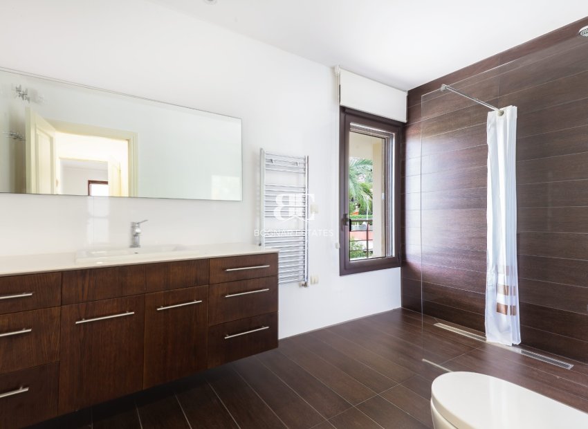 Wiederverkauf - Villa -
Alicante - Vistahermosa