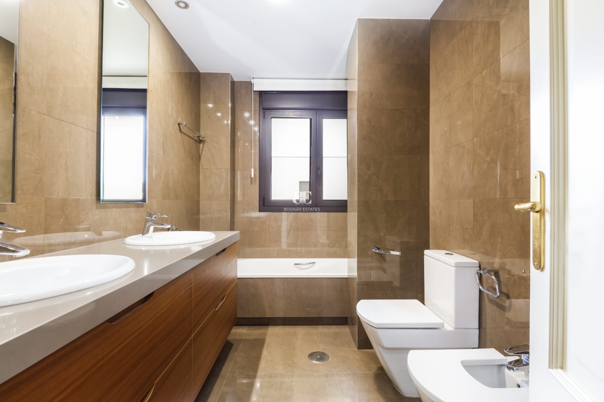 Wiederverkauf - Villa -
Alicante - Vistahermosa