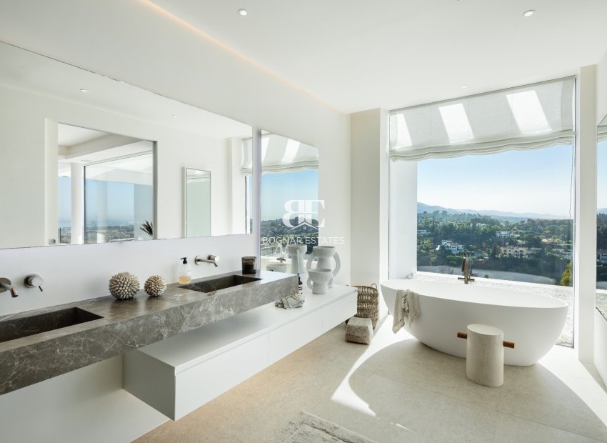 Wiederverkauf - Villa -
Benahavis - La Quinta