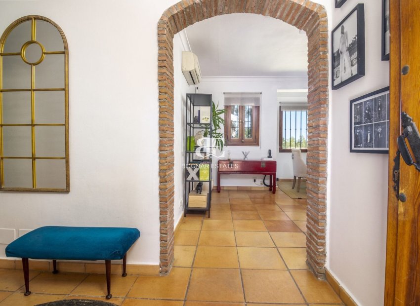 Wiederverkauf - Villa -
Benahavis - La Quinta