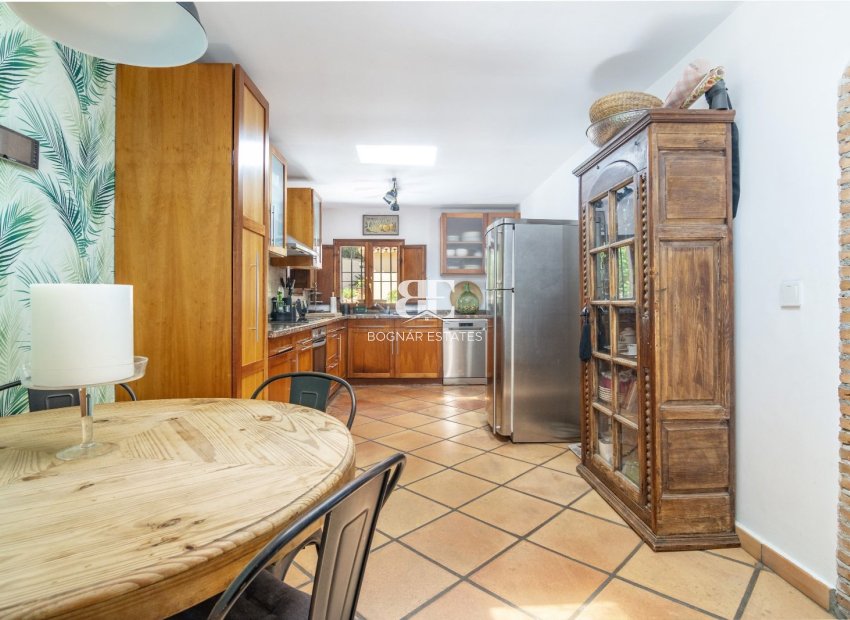 Wiederverkauf - Villa -
Benahavis - La Quinta