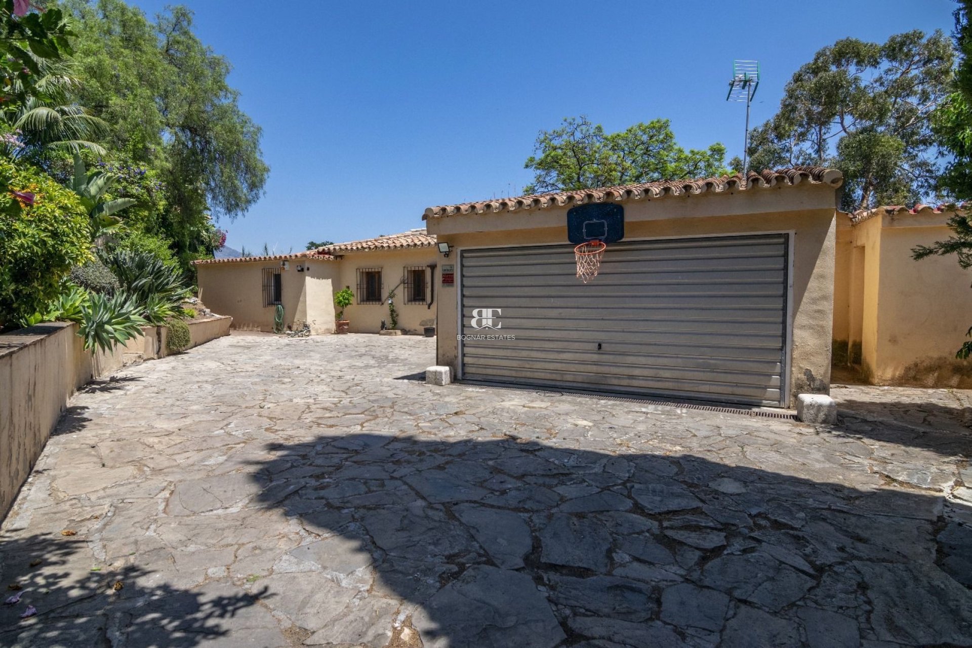 Wiederverkauf - Villa -
Benahavis - La Quinta