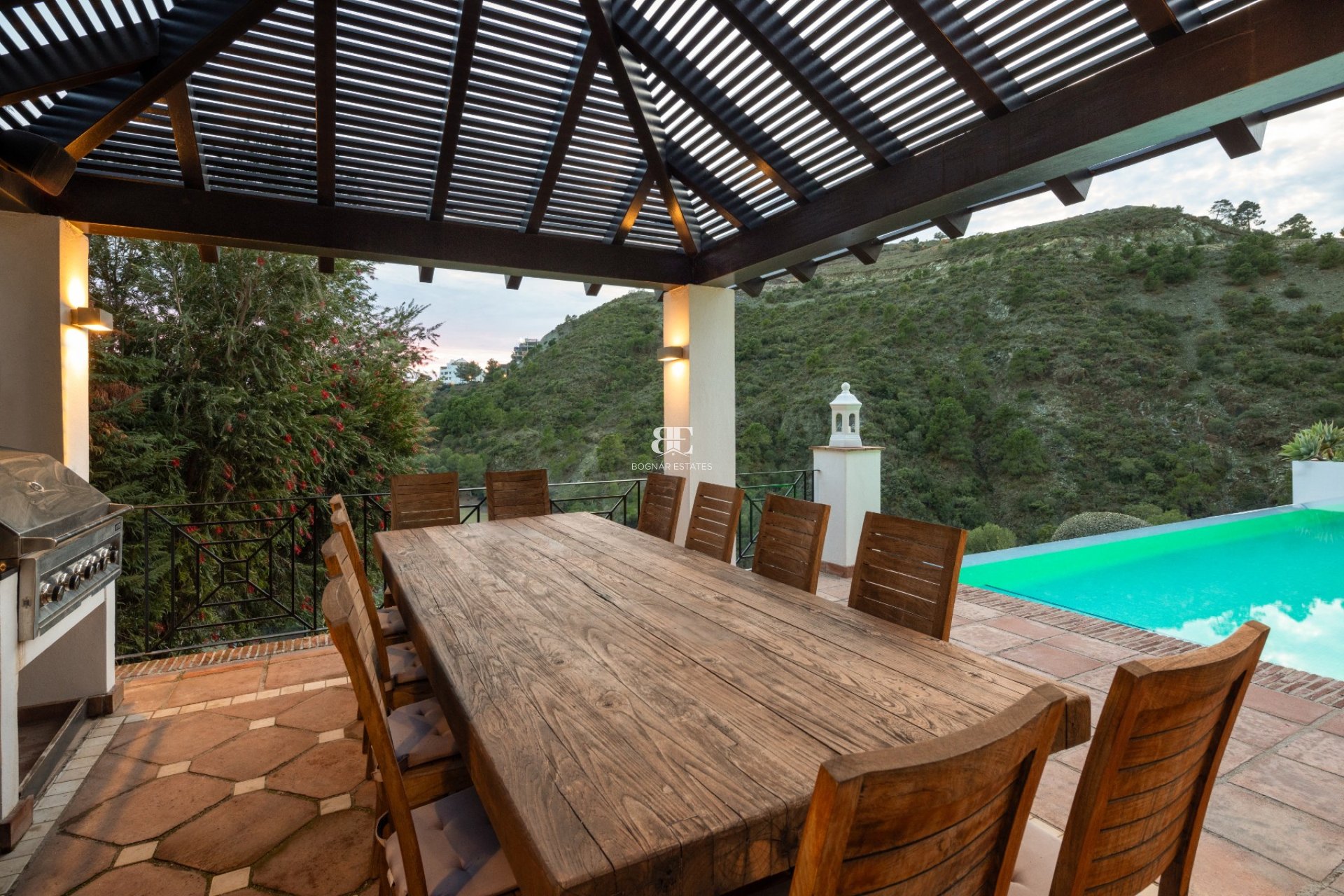 Wiederverkauf - Villa -
Benahavis - La Quinta