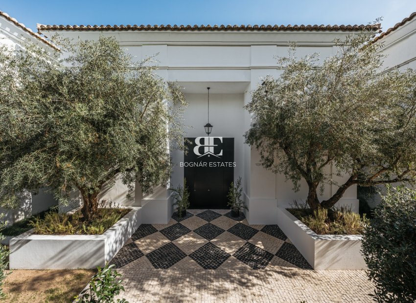 Wiederverkauf - Villa -
Benahavis