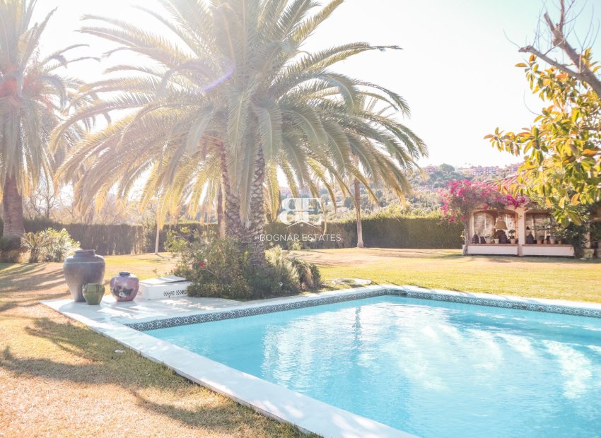 Wiederverkauf - Villa -
Benahavis