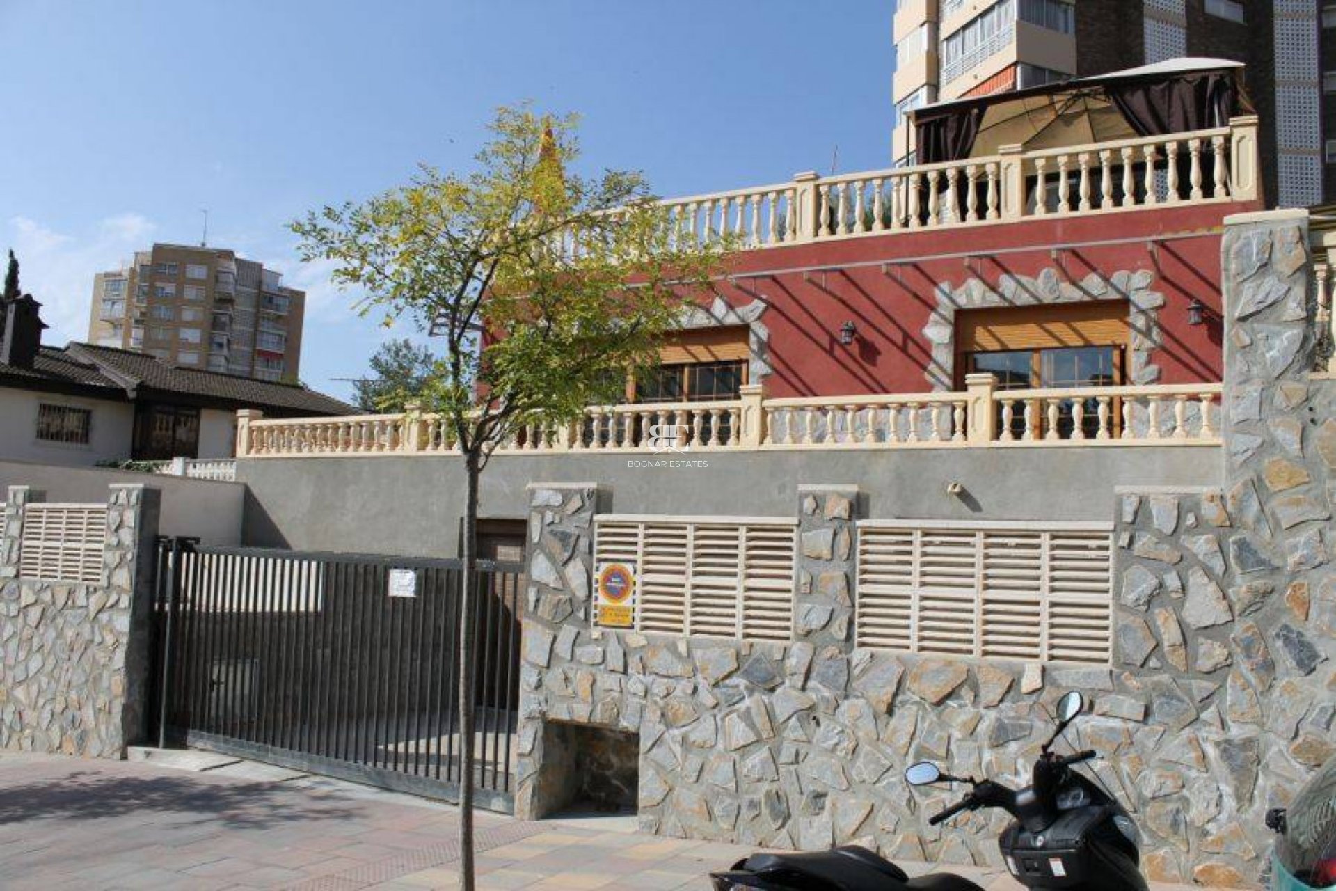 Wiederverkauf - Villa -
Benidorm - Poniente