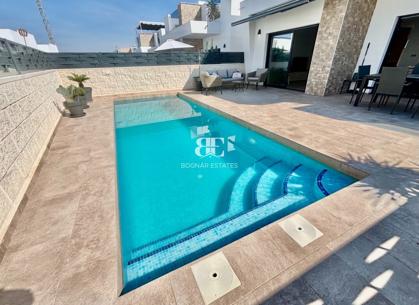 Wiederverkauf - Villa -
Benijofar