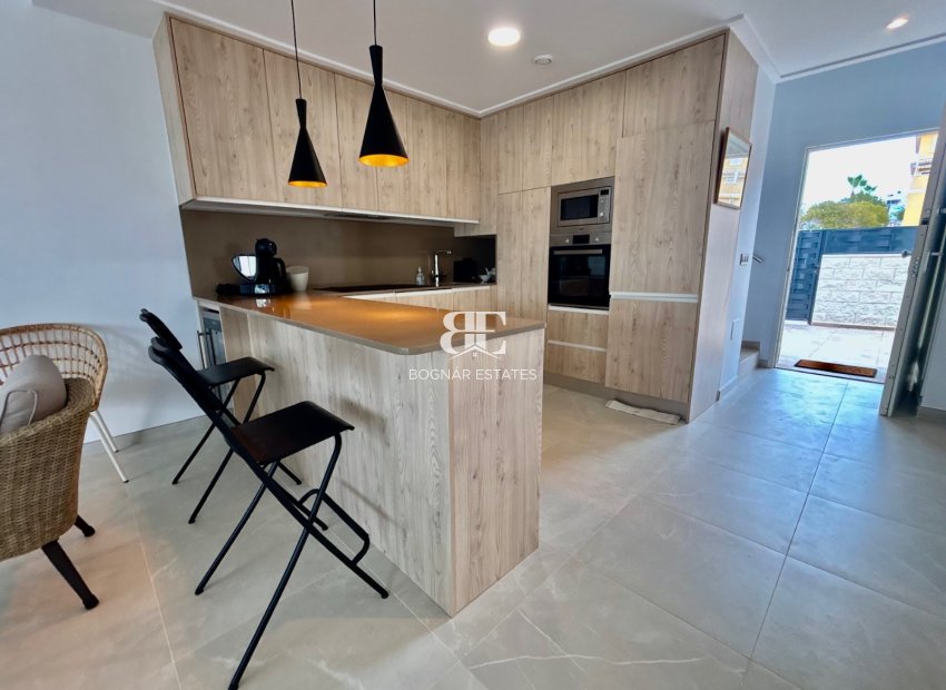 Wiederverkauf - Villa -
Benijofar