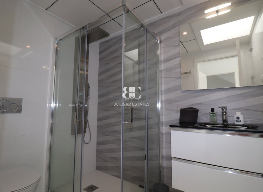 Wiederverkauf - Villa -
Bigastro