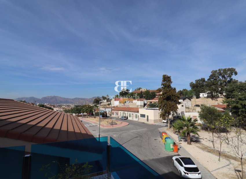 Wiederverkauf - Villa -
Bigastro