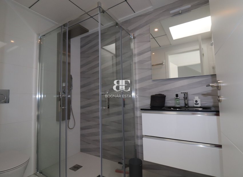 Wiederverkauf - Villa -
Bigastro