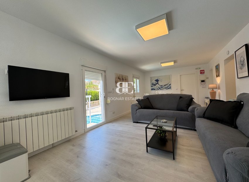 Wiederverkauf - Villa -
Blanca