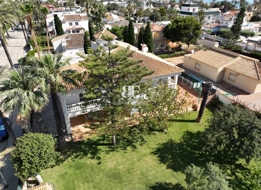 Wiederverkauf - Villa -
Cabo Roig
