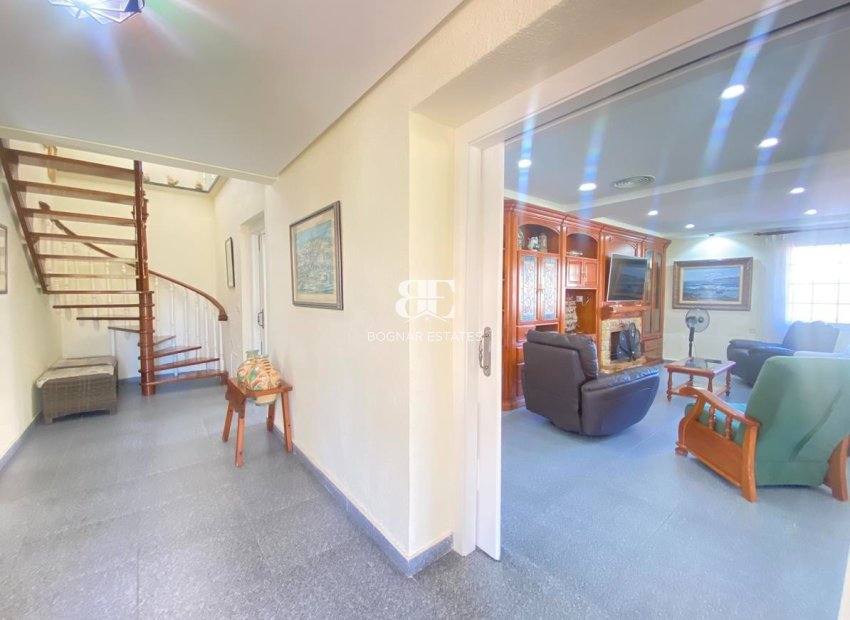 Wiederverkauf - Villa -
Cabo Roig