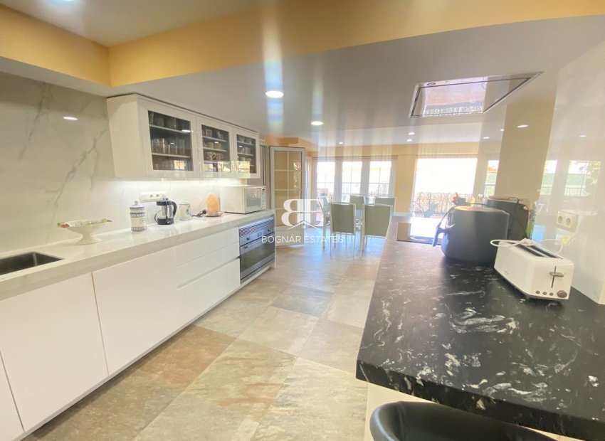 Wiederverkauf - Villa -
Cabo Roig