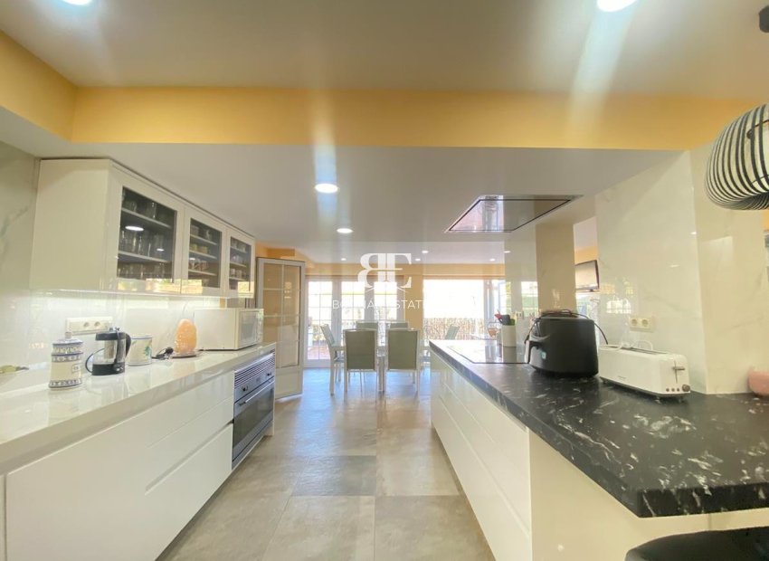 Wiederverkauf - Villa -
Cabo Roig