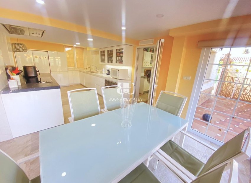 Wiederverkauf - Villa -
Cabo Roig